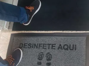 Tapete Desinfetante, Sanitizante Pedilúvio - Capachos Forte